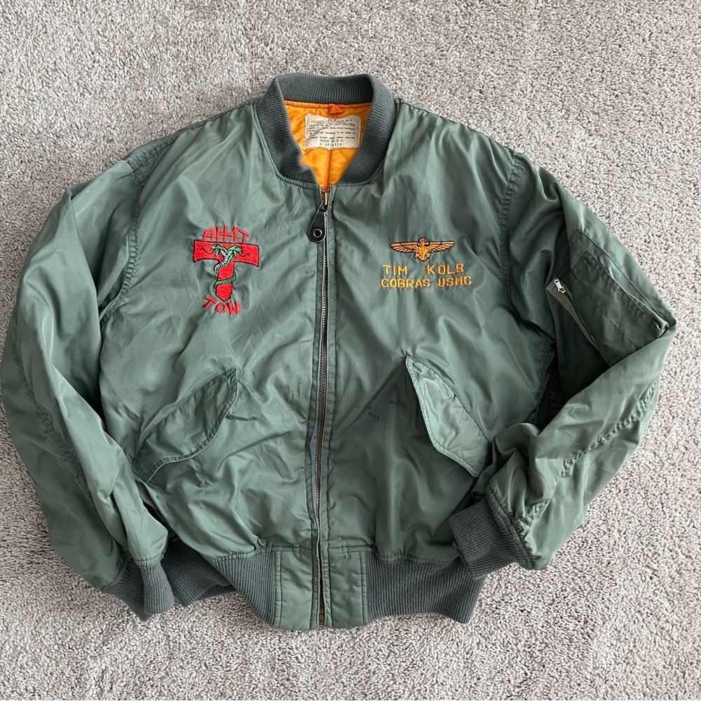 Vintage 80s/90s USMC Cobra AH-1T TOW MA-1 Style Bomber Jacket Named Pilot 40R